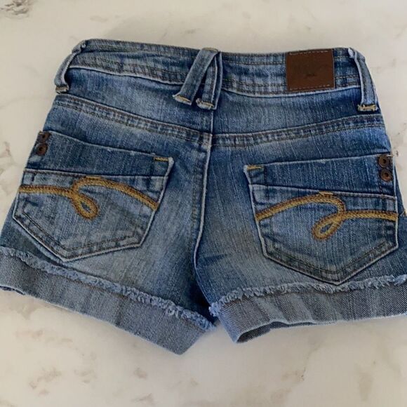 Justice shorts EUC    - Picture 4 of 4